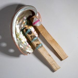 Witchy NEW Palo Santo & Quartz Crystals w/ Abalone Shell, 3 PC. Smoke Set - NWT